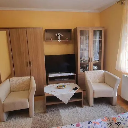 - Balaton 18519 * Balatonföldvár