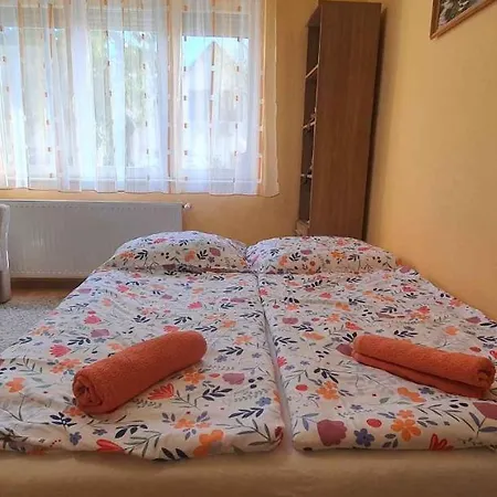 - Balaton 18519 公寓 *