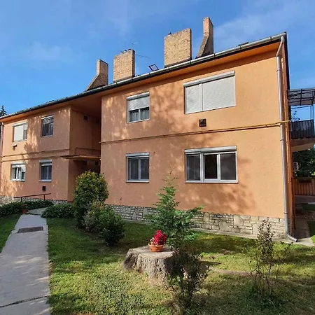 - Balaton 18519 公寓 *