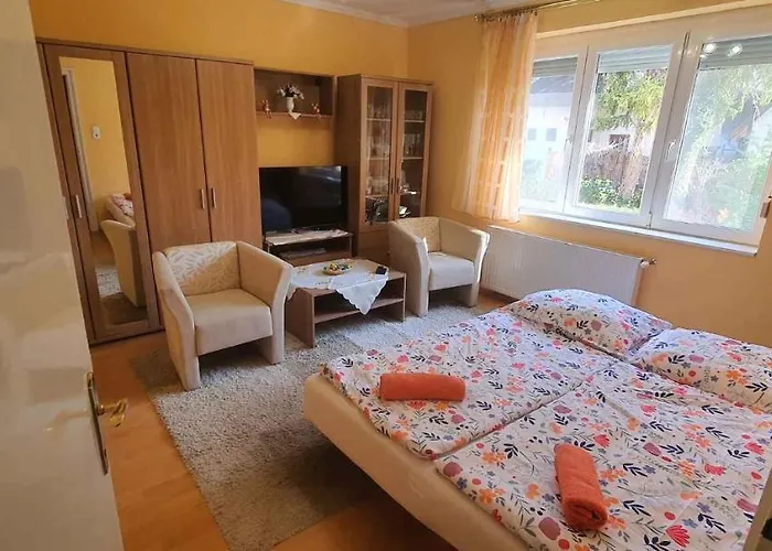 - Balaton 18519 Apartamento Balatonföldvár