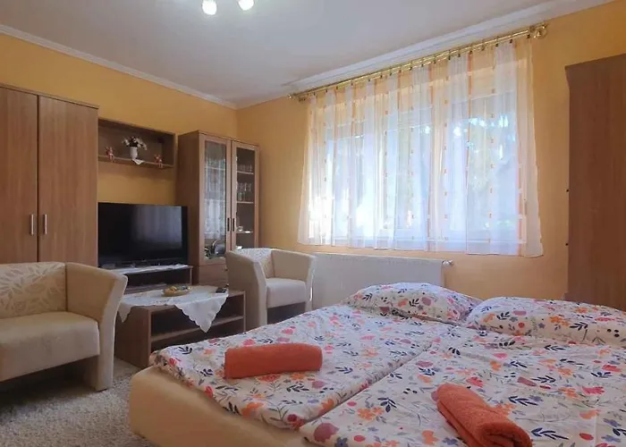 - Balaton 18519 Balatonföldvár