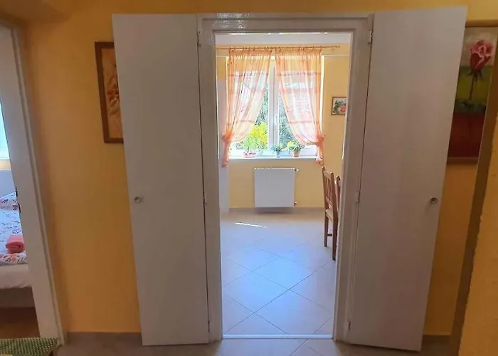 - Balaton 18519 Apartamento Balatonföldvár