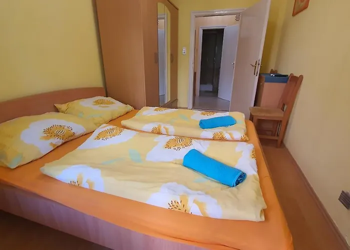 - Balaton 18519 Apartamento *