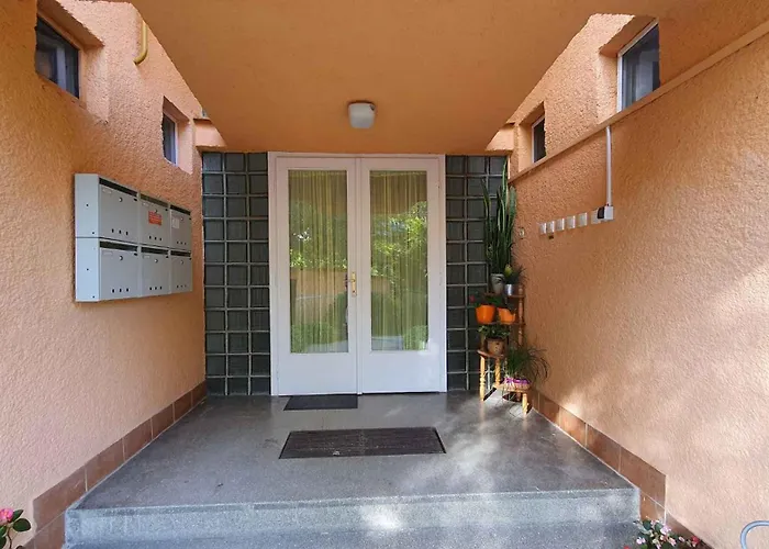 - Balaton 18519 Балатонфёльдвар